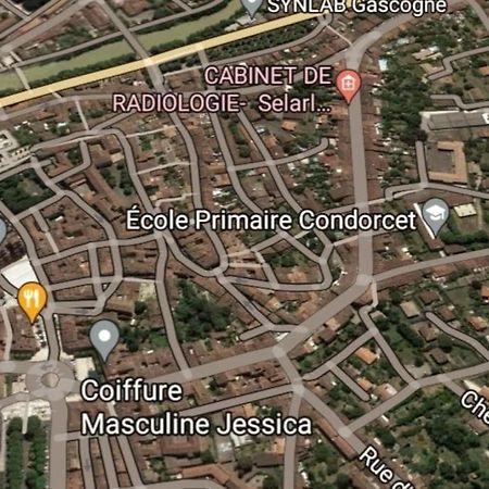 Maison De Rue: Auch Buitenkant foto